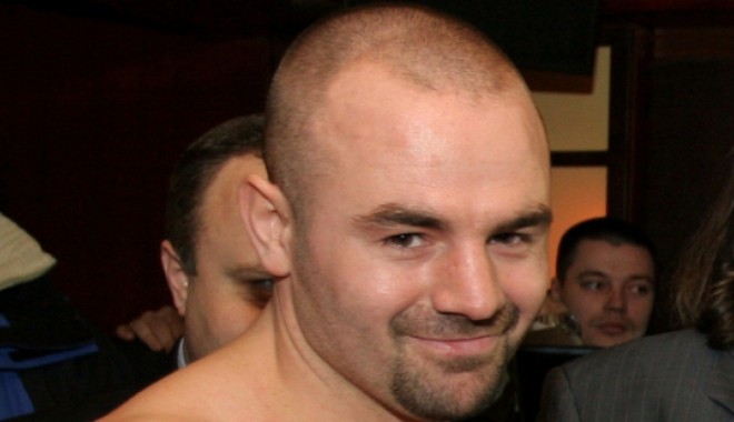 Luptătorul K1 Florin Ilie, urmărit de Poliție după ce a refuzat să oprească și a lovit un agent - florinilie93127000-1396453838.jpg