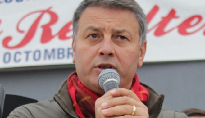 Cum dezvoltă primarul Florin Mitroi comuna Valu lui Traian - florinmitroi4-1364995091.jpg