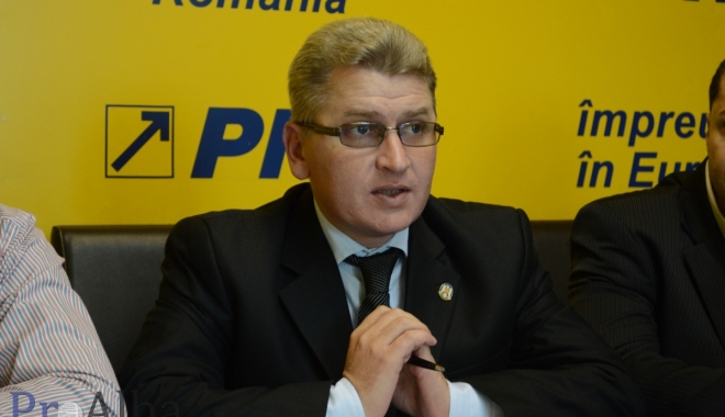 Nu există discuții cu Cioloș pentru preluarea PNL - florinroman03-1486724099.jpg