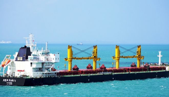 Flota comercială a României, acum 20 de ani.  Protecția navigatorilor români de pe navele străine - flota-1544795481.jpg