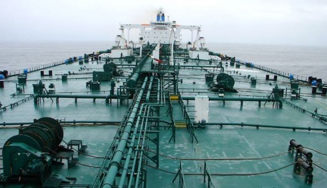 Flota comercială a României, acum 20 de ani. Shipping-ul privat, un paradis al muncii ilegale - flota-1558730538.jpg