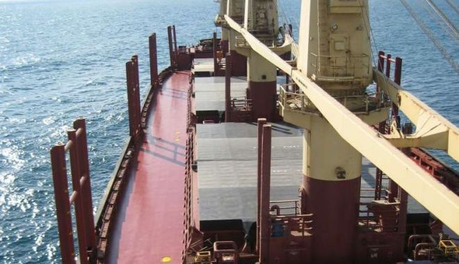 Flota comercială a României, acum 20 de ani. O privatizare cu frâna trasă - flota-1572031677.jpg