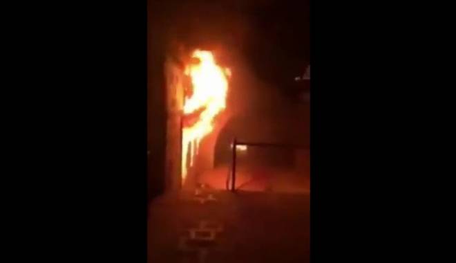 Palestinienii au dat foc mormântului lui Iosif de la Nablus / VIDEO - foc-1444981266.jpg
