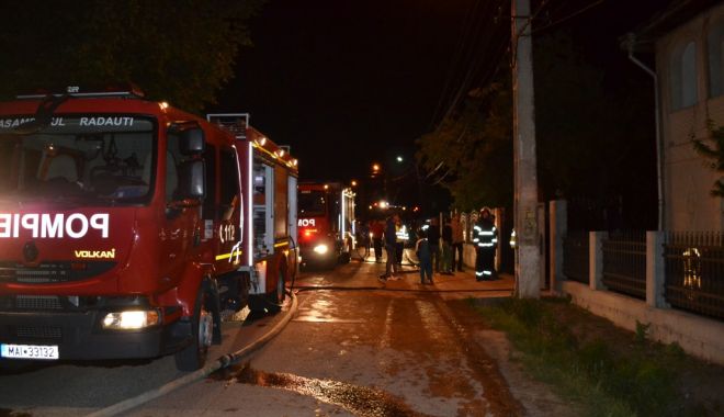 Incendiu la casă din Costinești - foc-1524894960.jpg