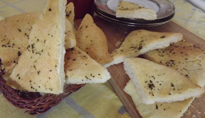 Foccacia. Prepar-o acasă pentru Crăciun - foccacia-1418838822.jpg