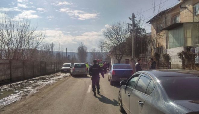 TÂNĂR ÎMPUȘCAT ÎN CAP DE UN POLIȚIST. Victima, preluată de elicopterul SMURD - focuridearma293059800-1521118996.jpg