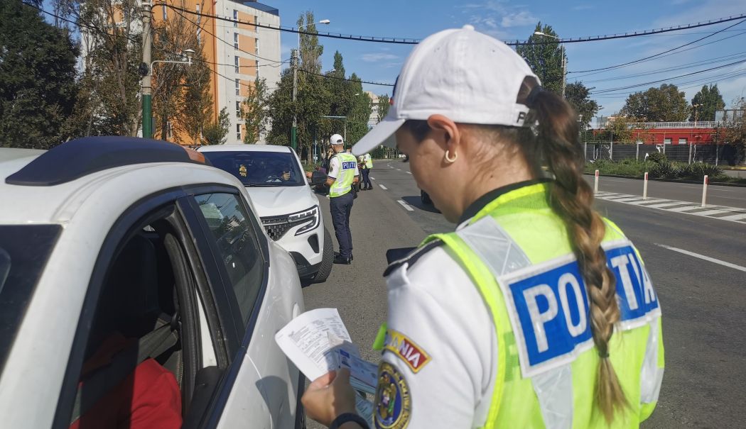 Șoferii ar putea conduce și fără să aibă permisul la ei! Cum vor fi făcute controalele în trafic - fond-1-1730914718.jpg