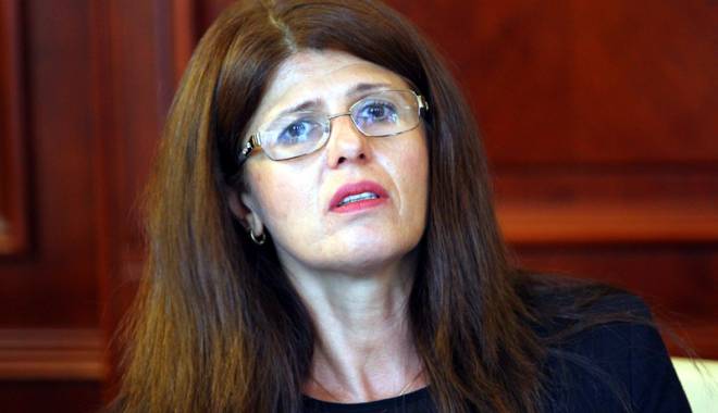 Inspectorul general Zoia Bucovală atenționează elevii. Cum se face decontarea manualelor - fond-1444403436.jpg