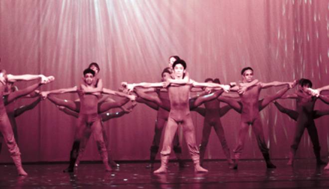 Spectacole nemaivăzute în România, pe scena Teatrului 
