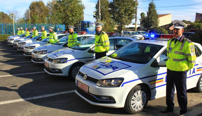 Statutul Polițistului, declarat neconstituțional. Polițiștii, speriați că nu vor mai putea fi avansați în grad - fond-1450769187.jpg