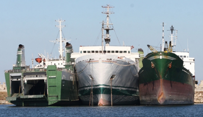 Afaceri cu nave sub paravanul comerțului cu mărunțișuri - fond-1459791004.jpg