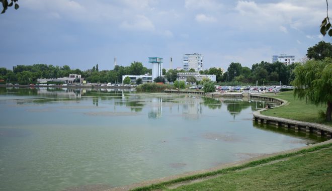 Restaurante și cafenele de fițe pe Lacul Tăbăcărie. 