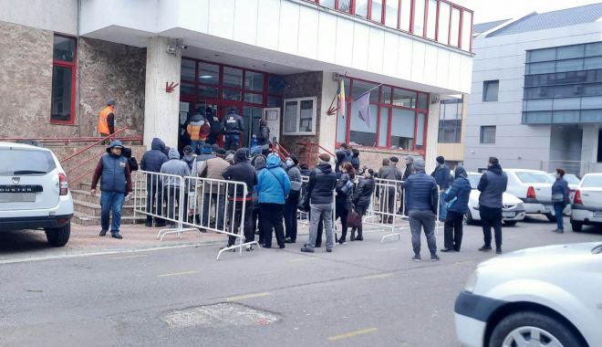 Duşi cu zăhărelul! Urmaşii persoanelor persecutate etnic nu îşi vor primi banii nici în 2023 - fond-1670172262.jpg