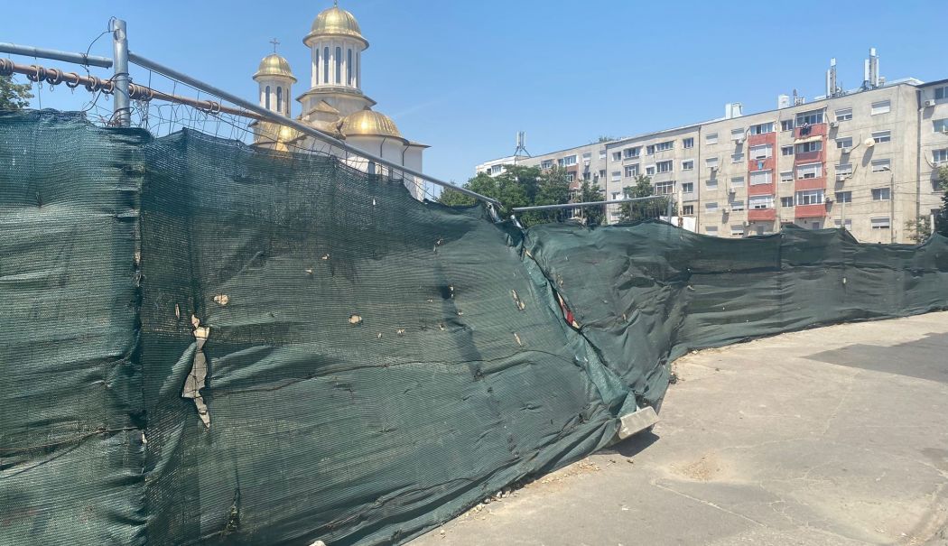 Șantierul parcului de la Galeriile Soveja, într-un punct critic. „Se lucrează, însă cu frâna de mână trasă“