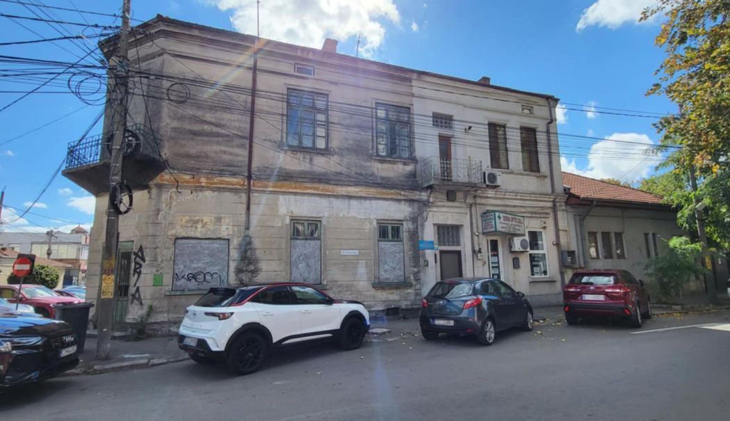 Impozit triplat pentru un imobil vechi. Uniunea Asociațiilor de Proprietari cere clemență de la Primăria Constanța