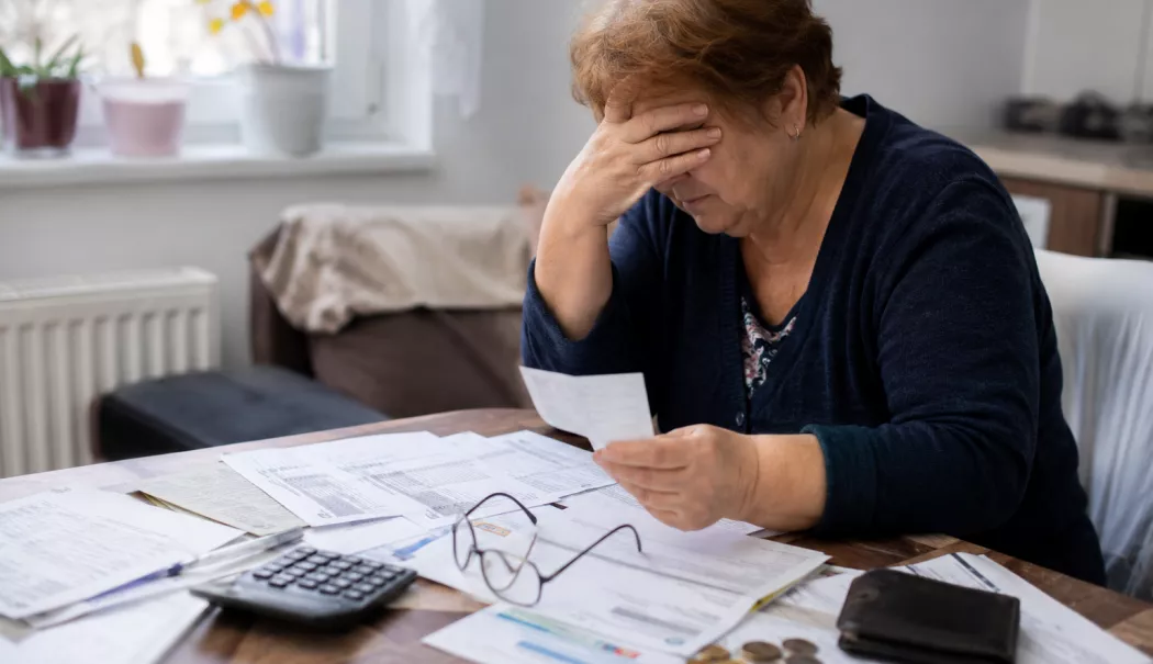 Foto - Facturile îi îngenunchează pe constănțeni. Pensionarii se împrumută ca să supraviețuiască