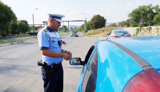 Razii în tot județul. Zeci de amenzi date de polițiștii constănțeni - fond-actiuni-politiaaa-1691335905.jpg