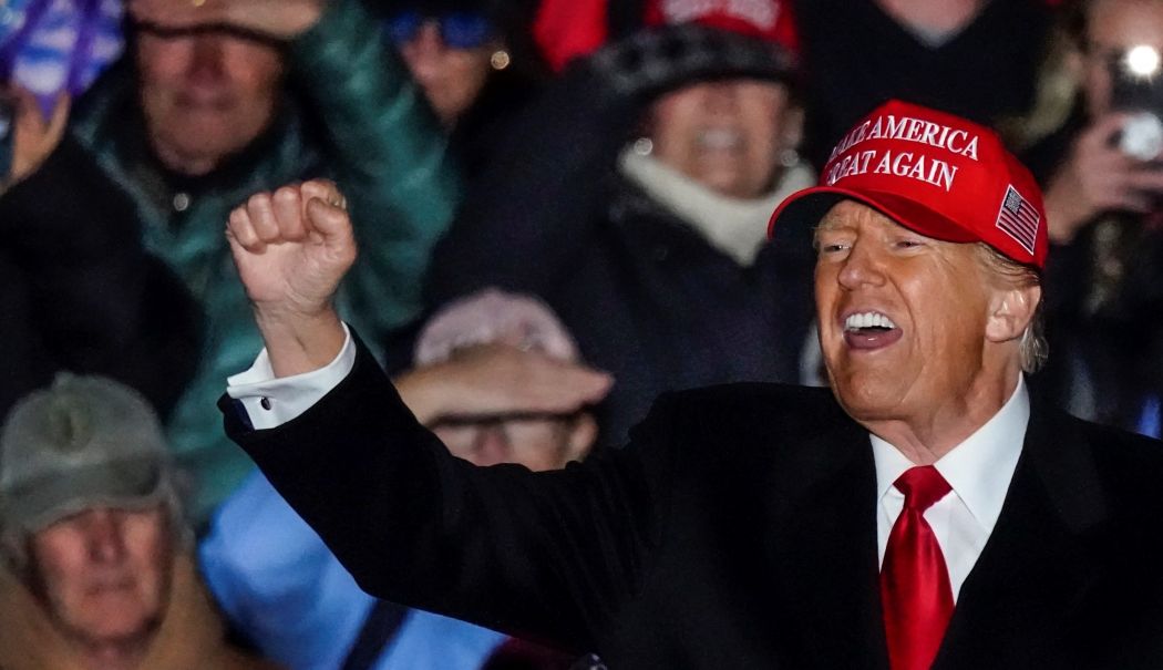 Partidul Republican îl nominalizează oficial pe Trump drept candidatul său la preşedinţie - fond-alegeri-sua-1721131133.jpg