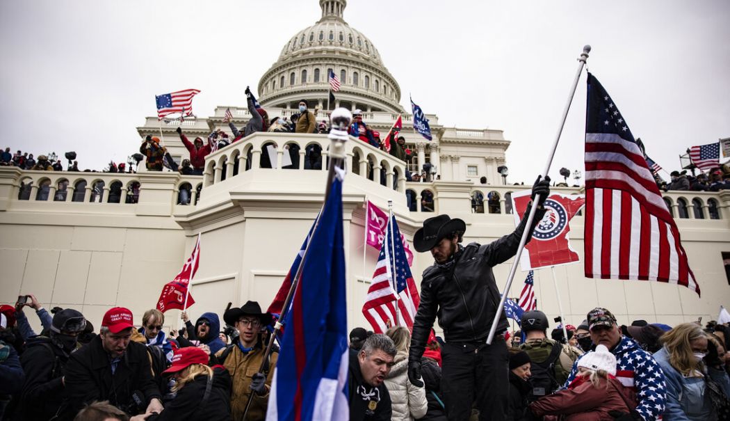 America începe anul în stare de alertă maximă. Ianuarie, o lună plină de evenimente publice importante - fond-america-incepe-anul-1735914163.jpg