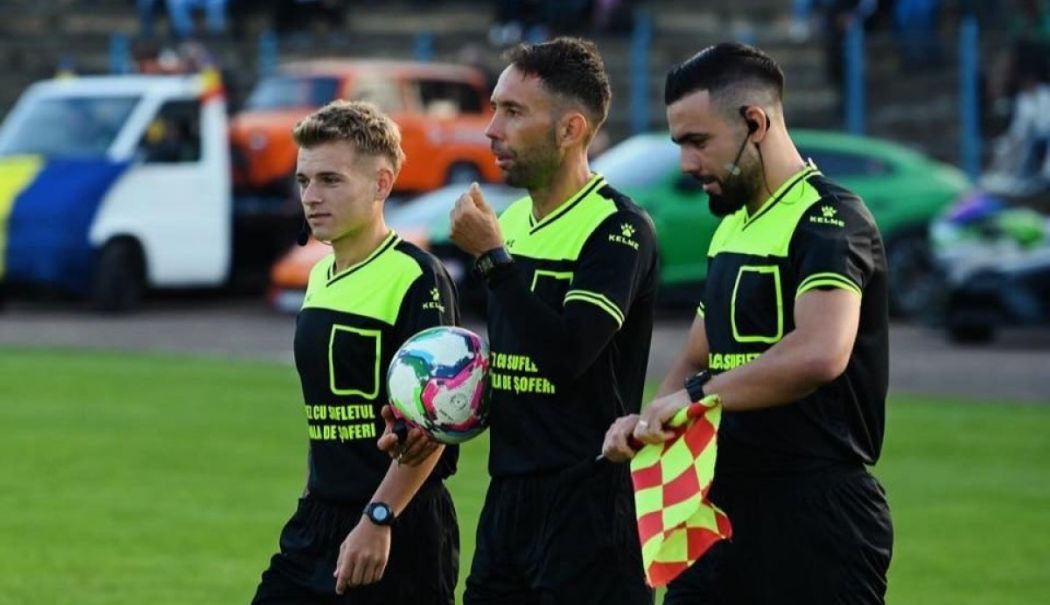 Caz incredibil la Constanţa. Doi arbitri au fost suspendaţi definitiv pentru că au participat la un meci caritabil - fond-arbitri-constanta-1759409023.jpg