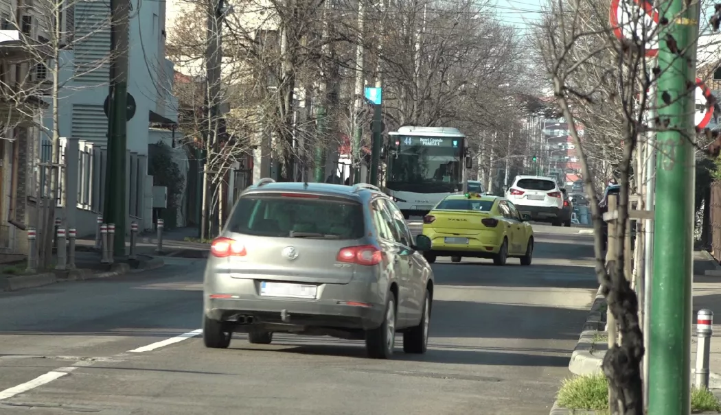Accidente și traversări riscante pe Baba Novac. Locuitorii din Coiciu cer treceri de pietoni și limitatoare de viteză