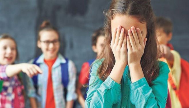 Alarmă în școli și grădinițe! IPJ Constanța anchetează 64 de dosare penale privind bullying-ul - fond-bullying-scoala-1680284589.jpg