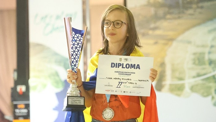 Program încărcat pentru sportivii de la CSM Constanţa. Şahul şi voleiul, la înălţime - fond-csm-program-1723721523.jpg