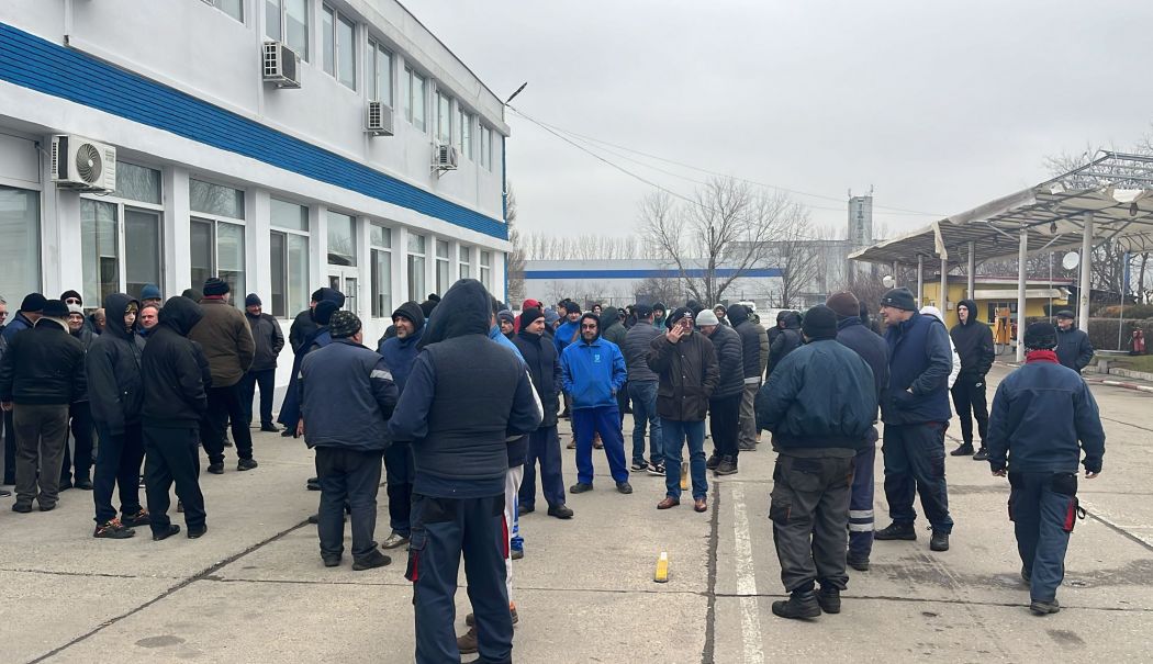 Greva bate la ușa CT Bus! Angajații au primit propuneri de mărire a salariului batjocoritoare - fond-ct-bus-1735232387.jpeg