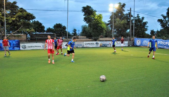 A fost spectacol la Cupa de Vară de la Constanţa. Scoruri-fluviu în meciurile de minifotbal - fond-cupa-de-vara-etapa-1690811164.jpg