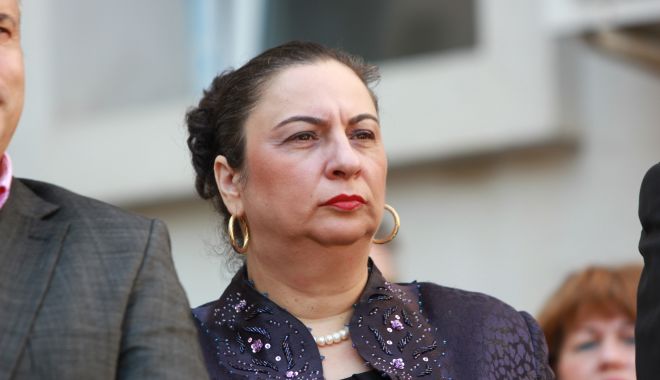 În sfârșit! Colegiul Medicilor Stomatologi Constanța și-a ales conducerea! Aureliana Caraiane rămâne președinte - fond-dentisti-aureliana-caraiane-1706818043.JPG