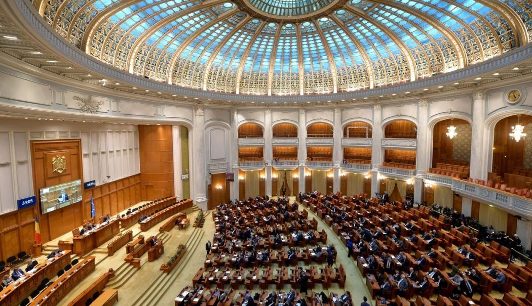 Primarii își pot delega atribuțiile de stare civilă și funcționarilor publici de la Evidența Populației - fond-deputati-primari-1747157358.jpg