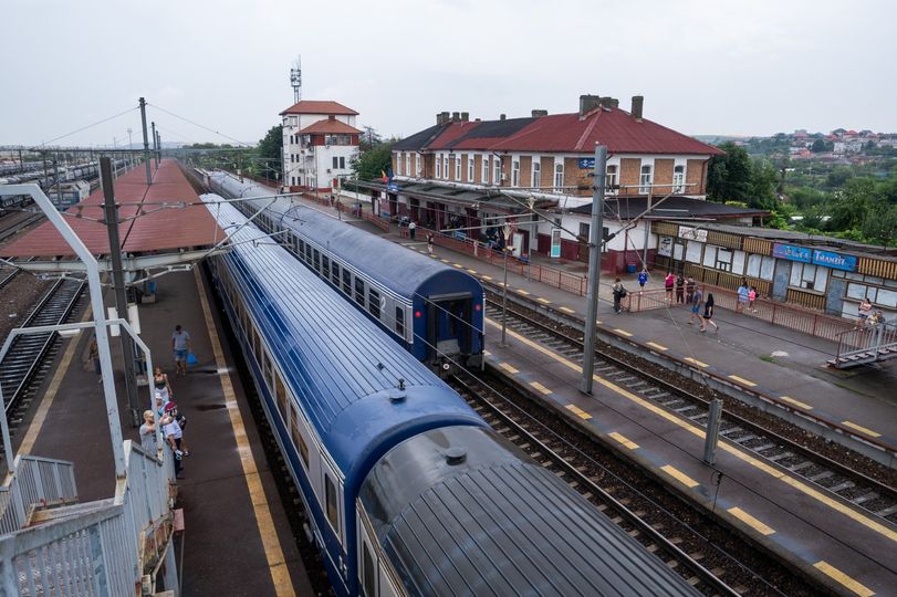 Mutilați pe viață din cauza unor selfie-uri pe vagoanele de tren - fond-electrocutati-1731254683.jpg