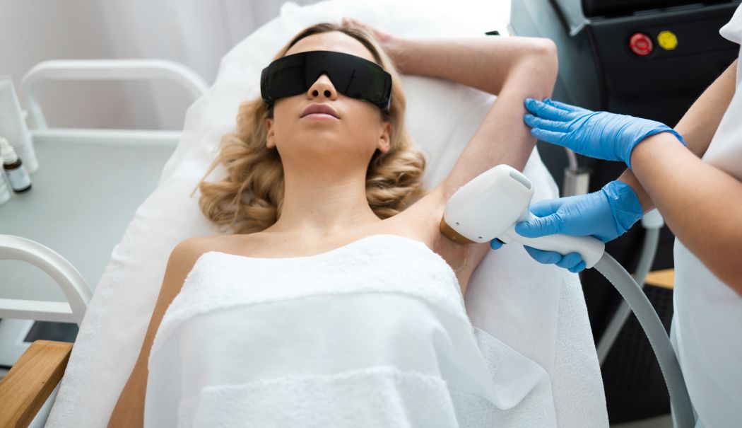 Epilarea definitivă nu este dureroasă şi vă scapă de părul nedorit - fond-epilare-1748268958.jpg