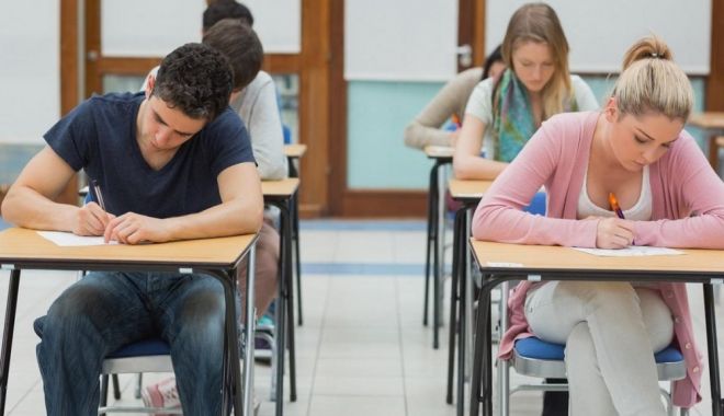 Cadrele neafiliate grevei trebuie să facă de toate, inclusiv înscrieri la Bacalaureat - fond-examene-1685380877.jpg