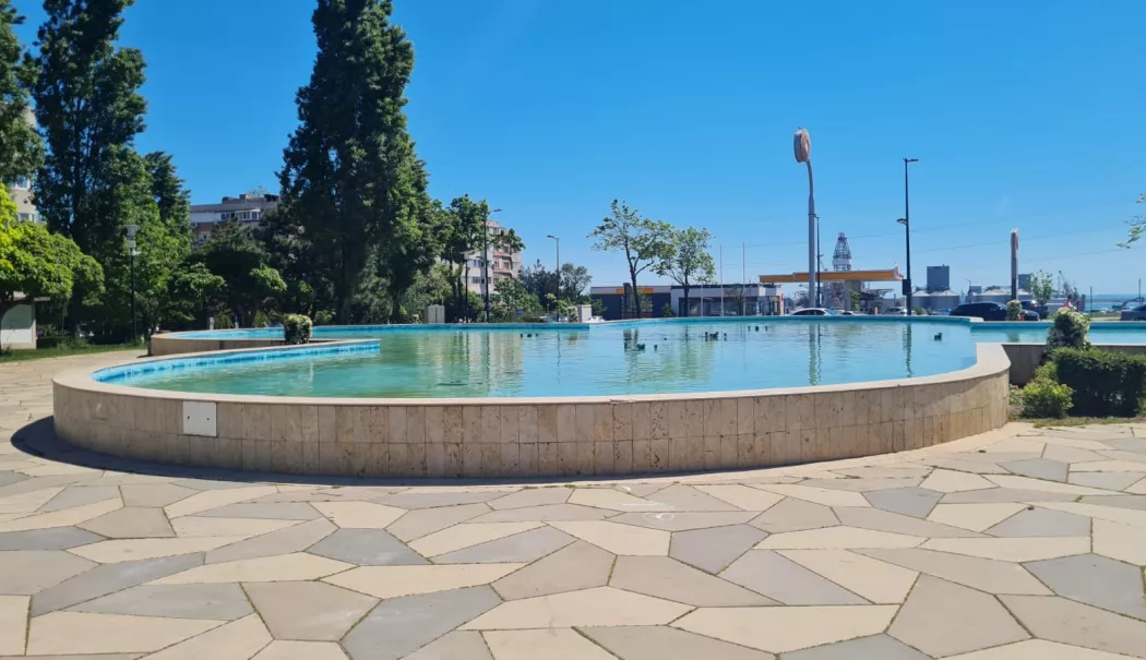 Fântânile arteziene din Constanța revin în funcțiune! Jocuri de apă și lumini, în fiecare seară de vară