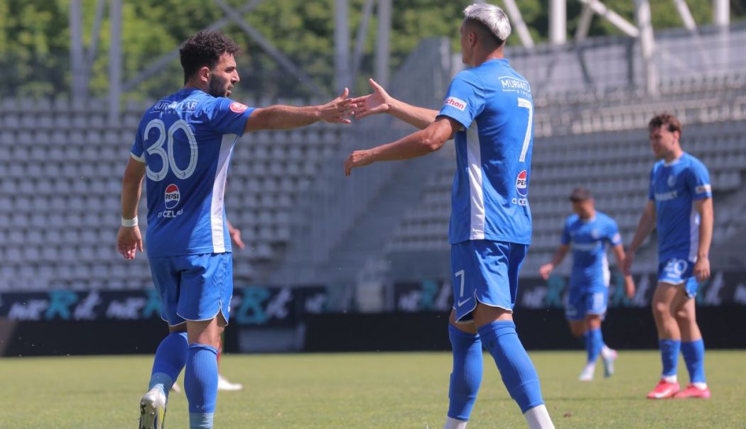 FC Farul Constanţa încearcă să treacă peste înfrângerea cu UTA. Urmează meciul cu U Cluj - fond-farul-zm-1755179521.jpg