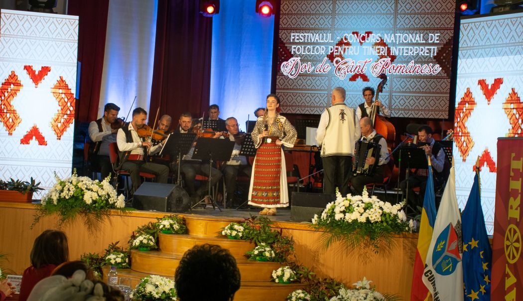 A XVII-a ediție a Festivalului-concurs „Dor de Cânt Românesc” debutează la Cumpăna - fond-festival-cumpana-1716990057.jpg
