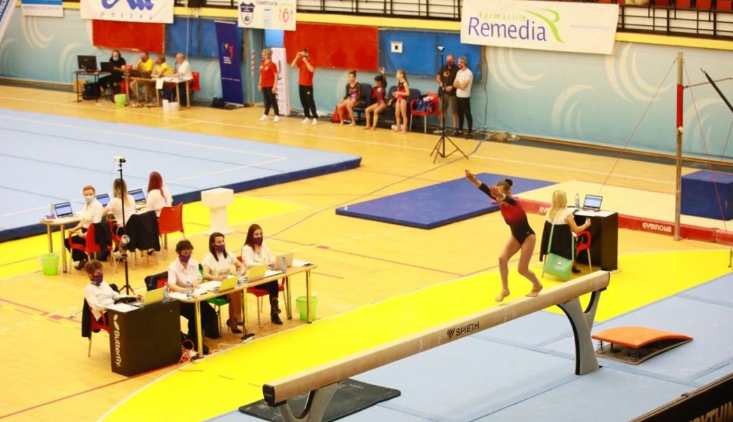 Regal de gimnastică artistică și acrobatică la Sala Sporturilor din Constanţa. Programul complet al Campionatului Naţional - fond-gimnastica-constanta-1749653710.jpg