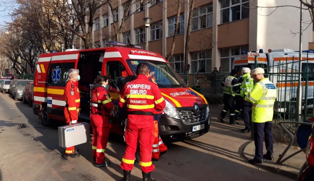 Anchetă la o școală din Mangalia, după ce un elev s-a aruncat de la etaj. „Putea fi o mare nenorocire!” - fond-incident-scoala-3-1769705910.webp