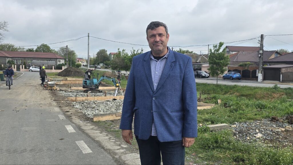 Proiect major de asfaltare la Lumina. 1,7 km de drumuri, modernizați din bugetul local