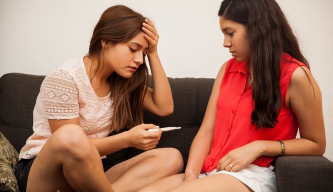 Mamele adolescente needucate, un fenomen tot mai îngrijorător în România - fond-mame-adolescente-1696872920.jpg