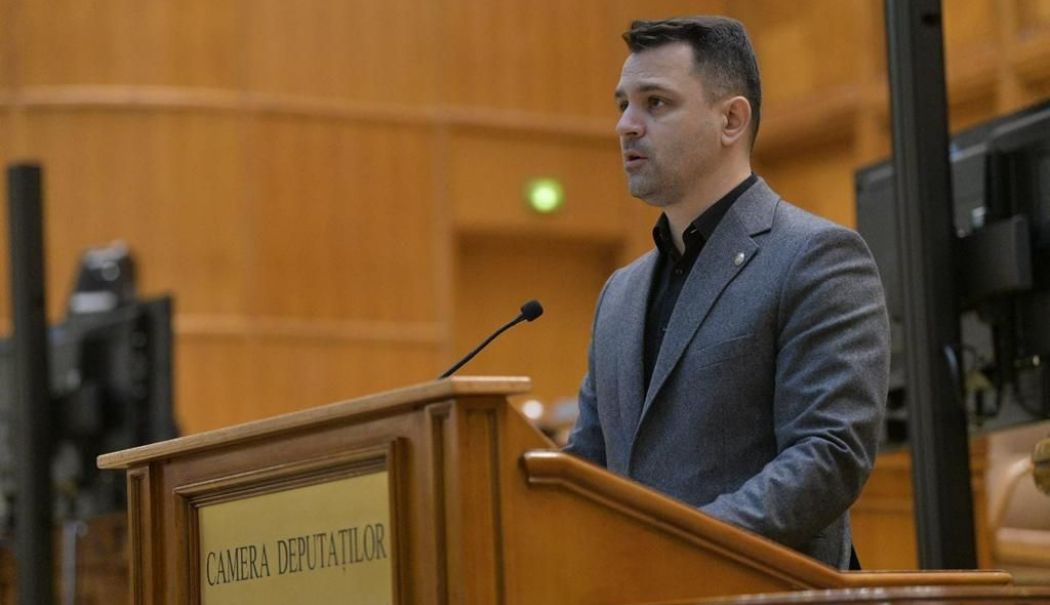 Marian Crușoveanu: „Facem o Românie în care serviciile publice sunt la un click distanță” - fond-marian-crusoveanu-1764869989.jpg