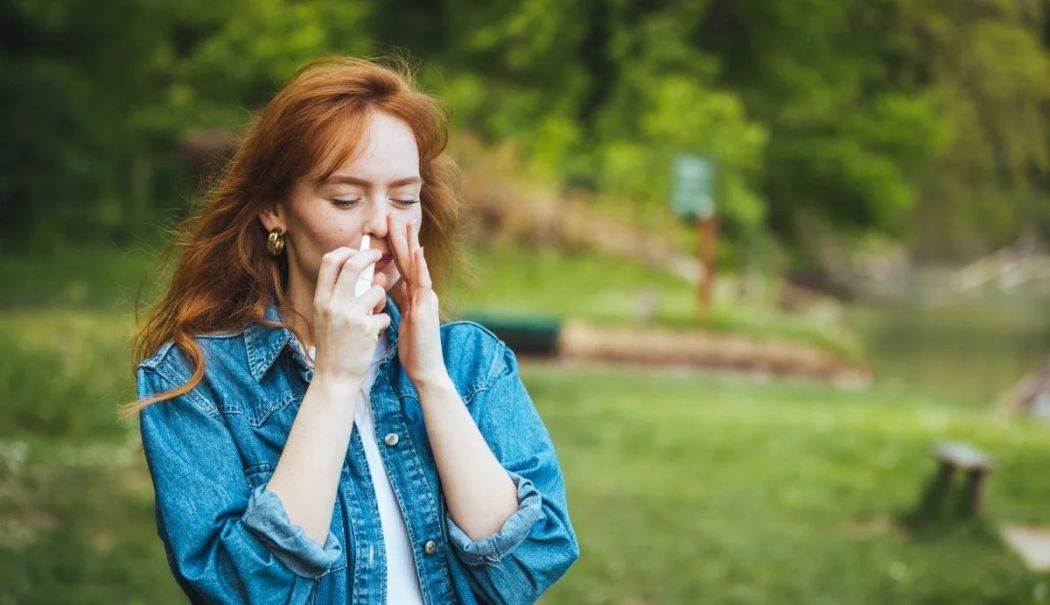 Spray-urile pentru nas, o soluție temporară care poate crea dependență și probleme grave - fond-nas-1-1755179171.jpg