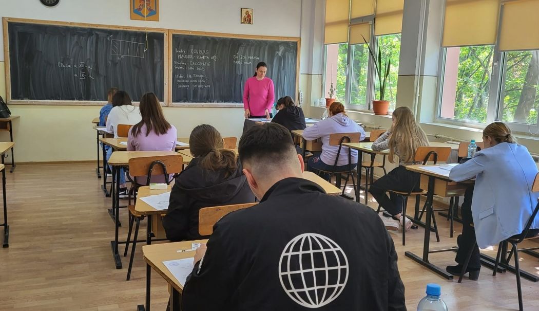 Miracol la recorectare! După contestarea notei, elevii constănțeni au trecut de la eșec la 10 - fond-note-bacalaureat-1751300911.jpg