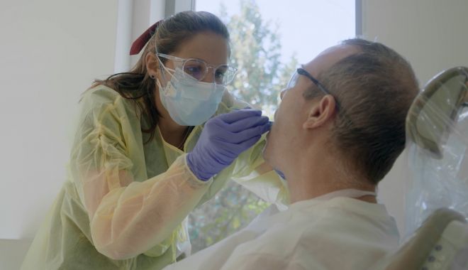 Obturația reprezintă ultima încercare a medicului de a salva un dinte - fond-obturatie-1-1694779429.jpg