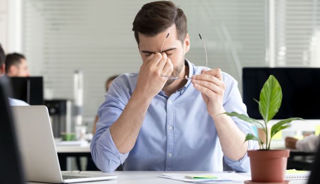 Sindromul ochilor uscați poate apărea la orice vârstă și la ambele sexe - fond-ochi-uscati-1692358797.jpg