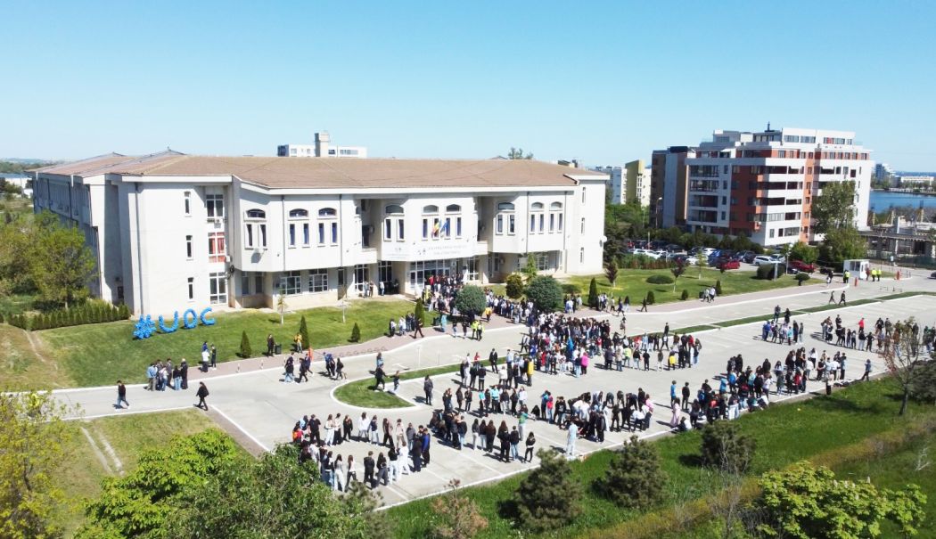 Învățământul dual universitar de la ”Ovidius” a stârnit interesul absolvenților de liceu - fond-oferta-dual-1746029899.jpg