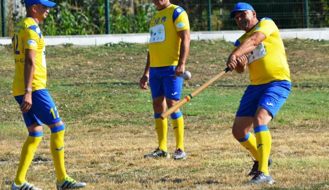 Spectacol total făcut de bravii jucători! Cupa României la Oină se desfăşoară la Cumpăna - fond-oina-cupa-1721826353.jpg