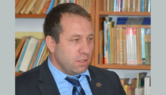 Un părinte reclamă corectarea contestațiilor la olimpiada de istorie. 