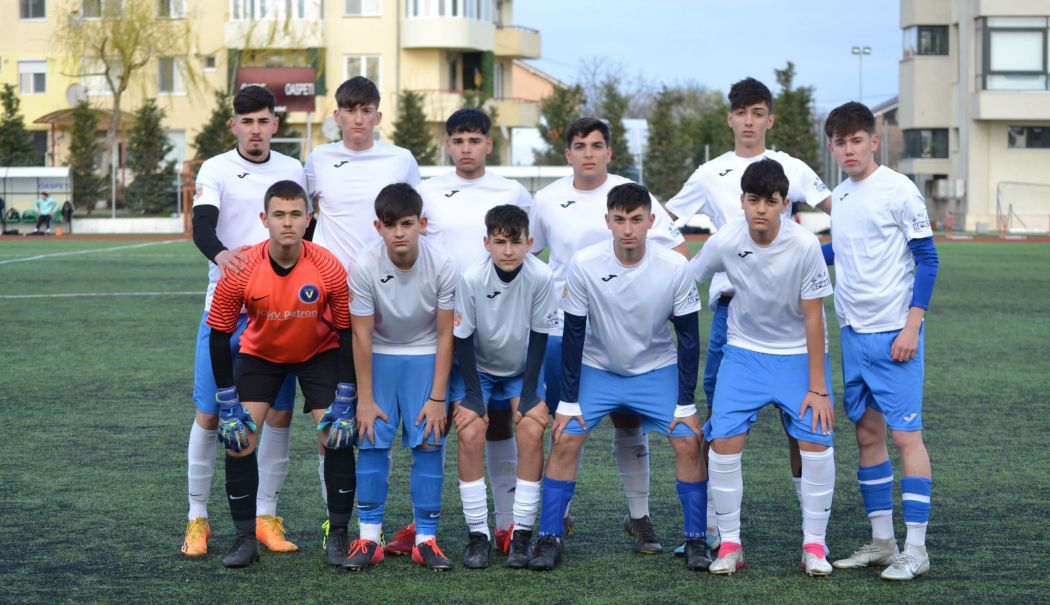 Echipa de fotbal U17 de la CSO Ovidiu se luptă pentru cucerirea titlului de campioană - fond-ovidiu-sfert-1714556117.jpg